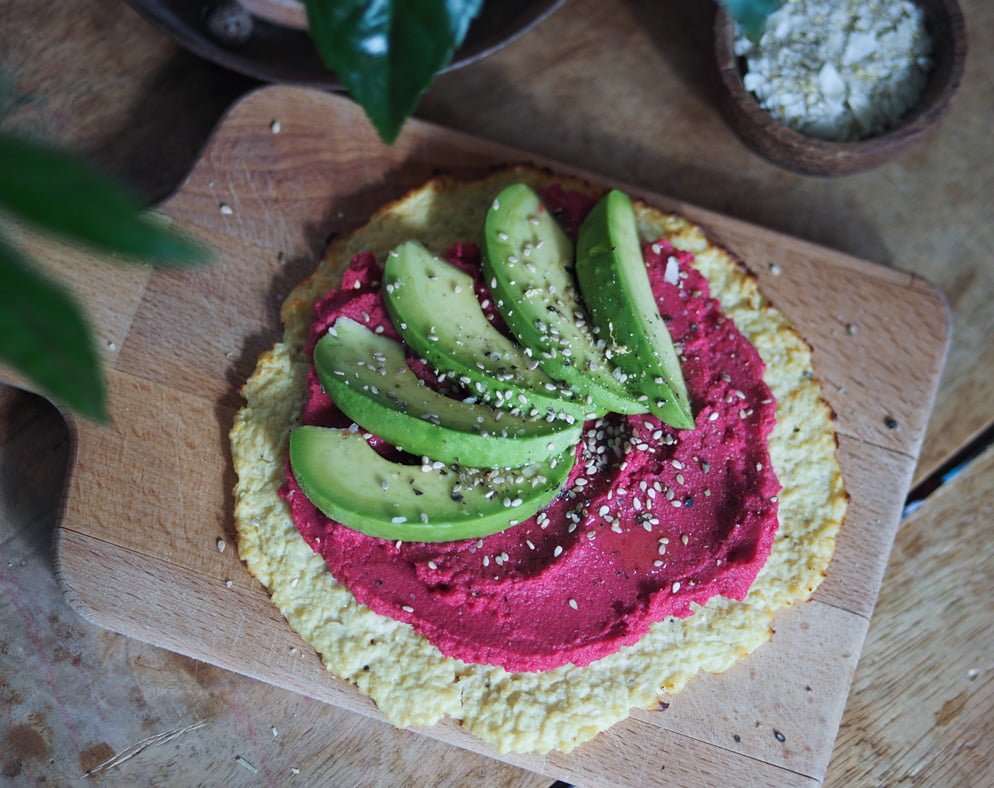 blomkålstortillas med rödbetshummus