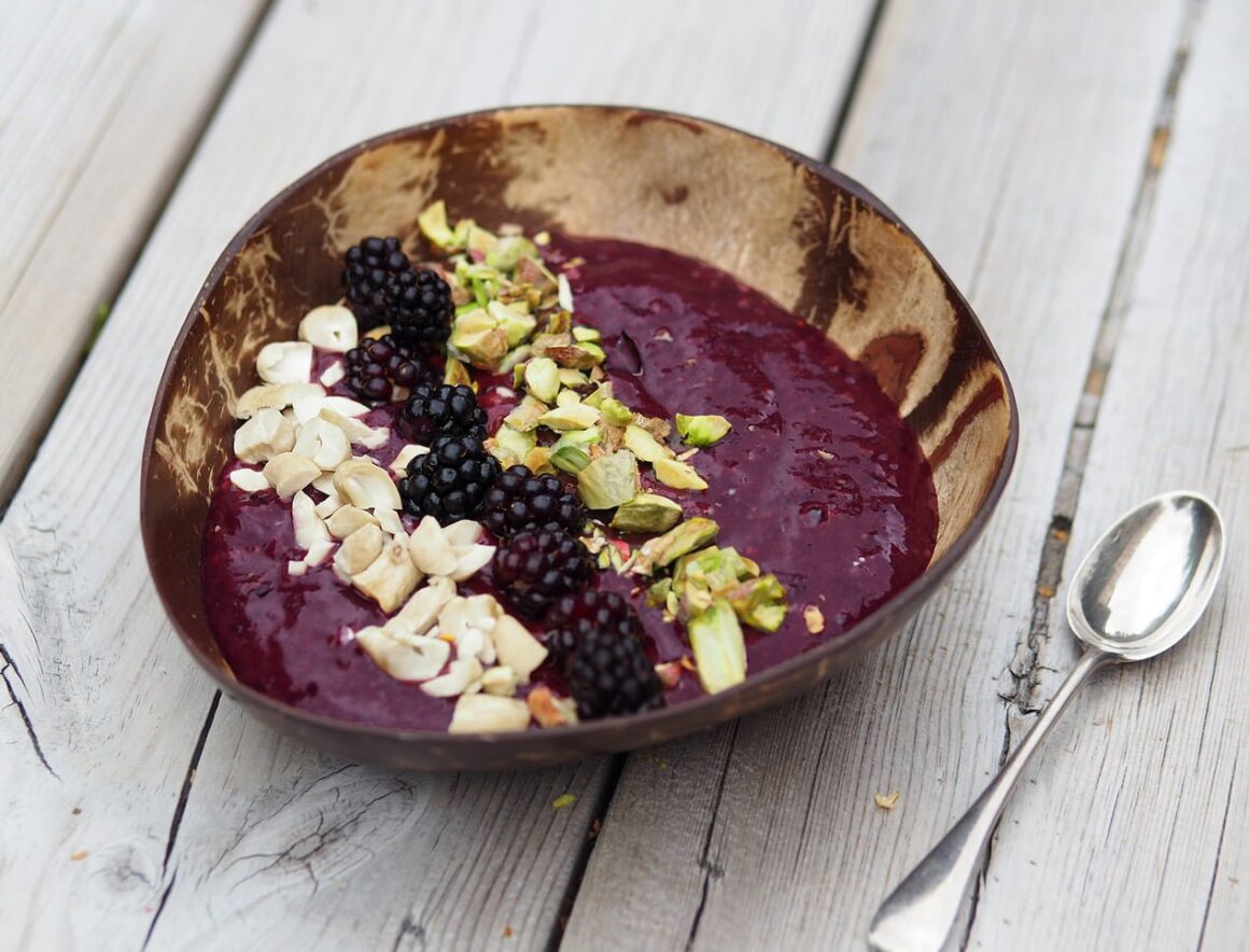 smoothie bowl björnbär