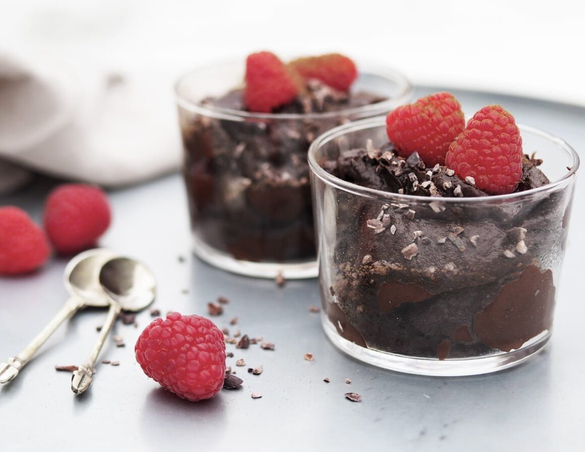 chokladmousse avokado lakrits