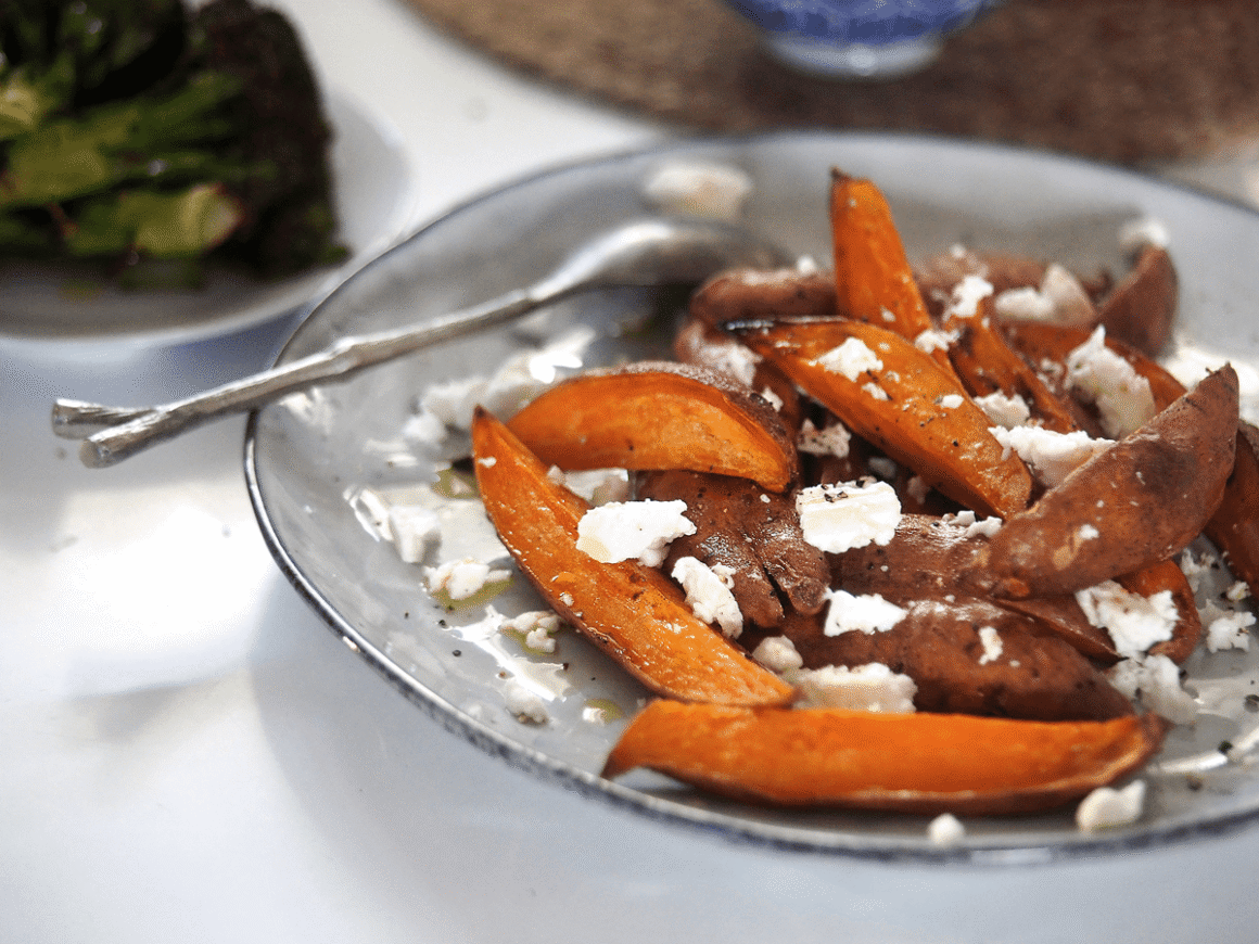 rostad sötpotatis med fetaost