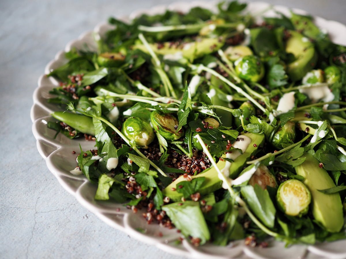 Matig brysselkål och quinoasallad