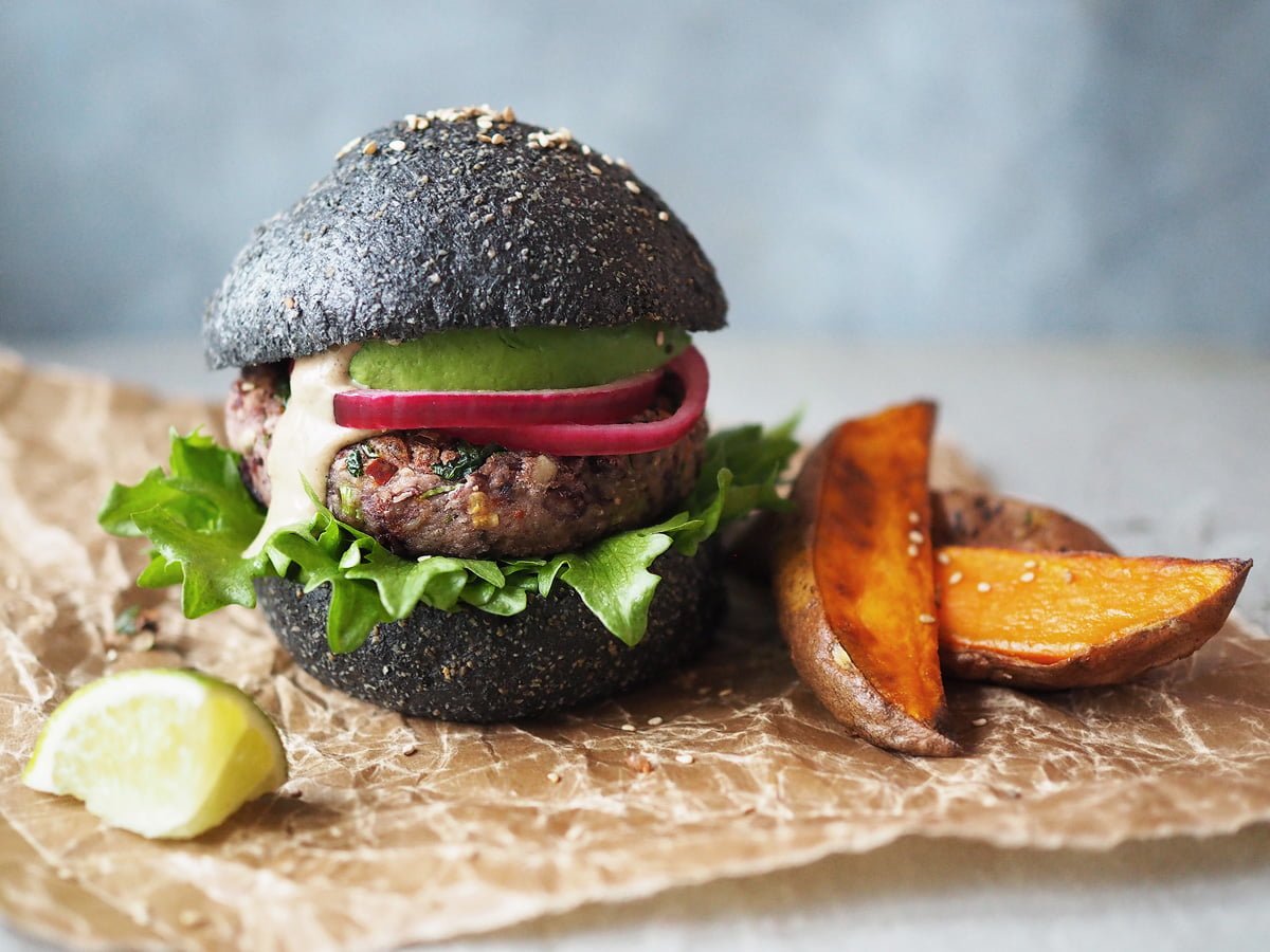 glutenfria bönburgare med kolbröd
