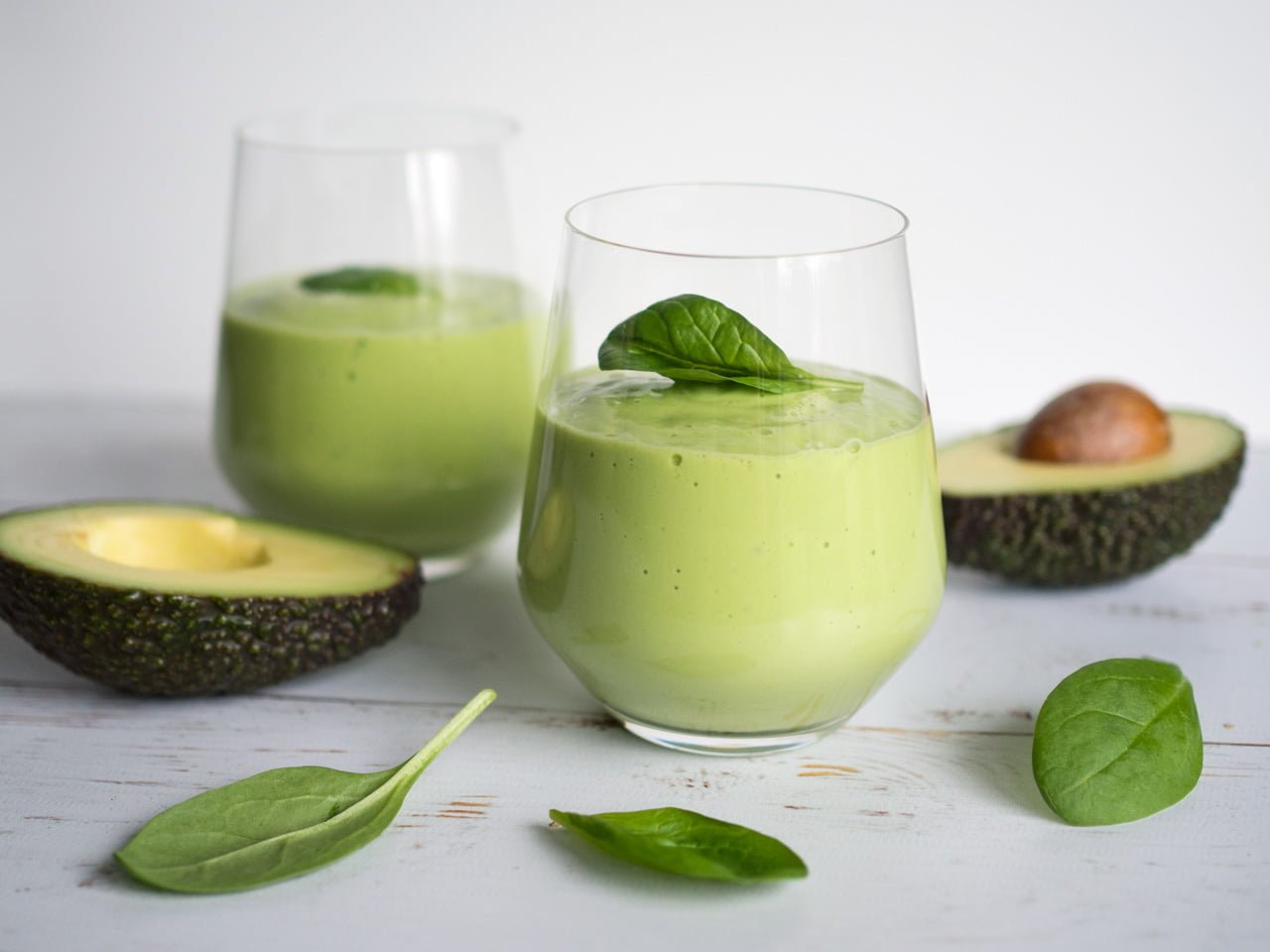 grön smoothie avokado