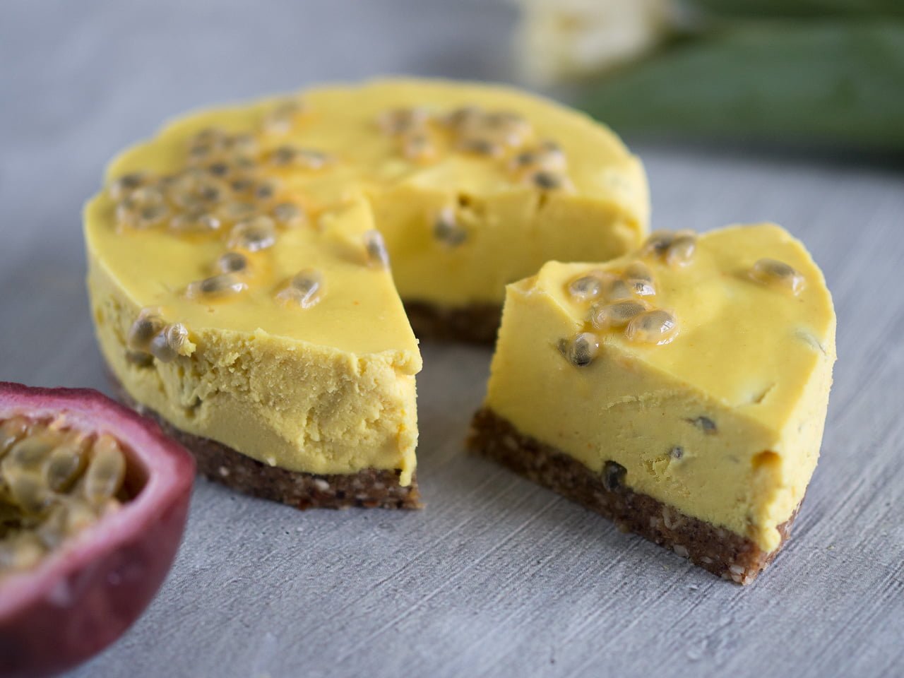 raw cheesecake passionsfrukt no bake