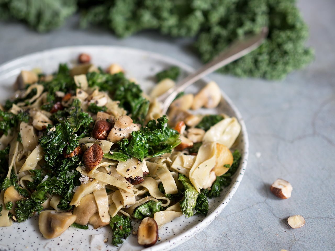 bönpasta grönkål svamp