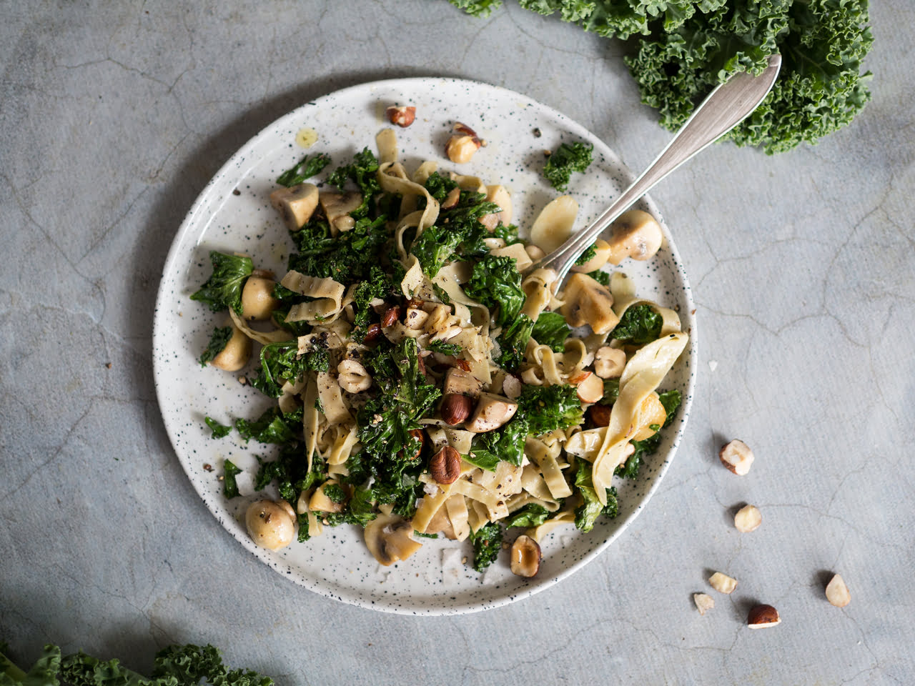 bönpasta med grönkål svamp