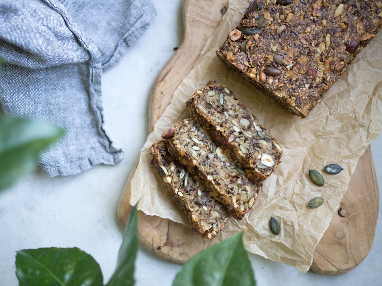 Veganskt glutenfritt fröbröd