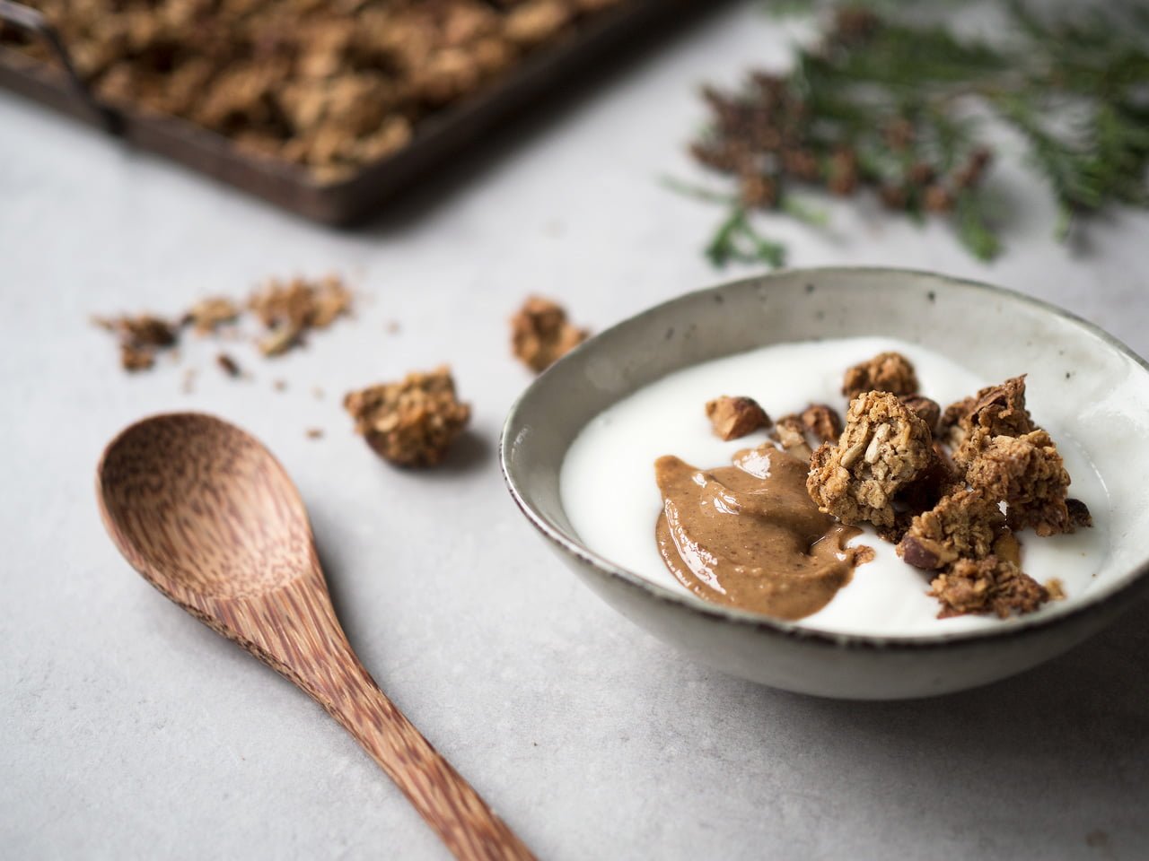 crunchy glutenfri pepparkaksgranola