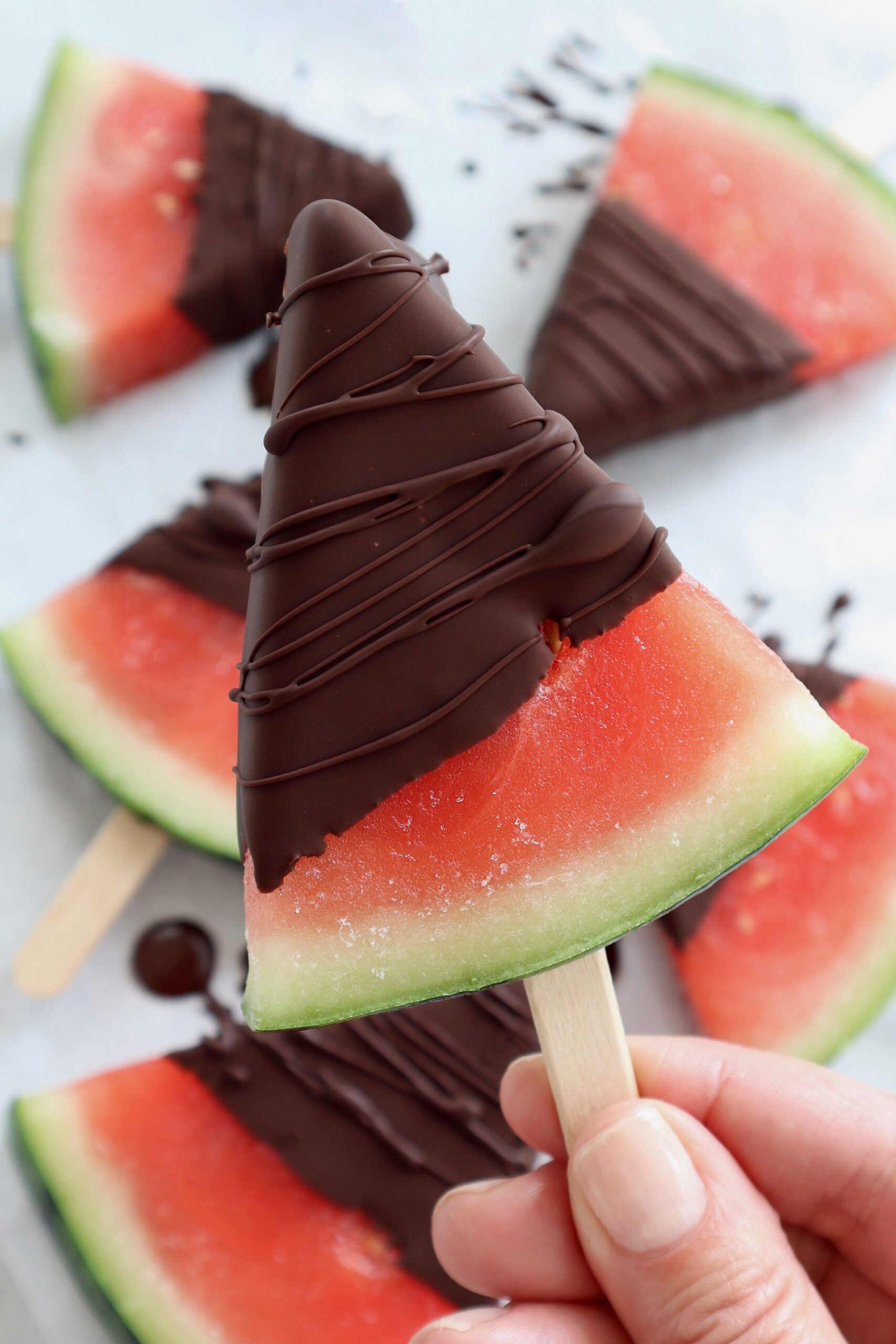 chokladdoppade Melonglasspinnar